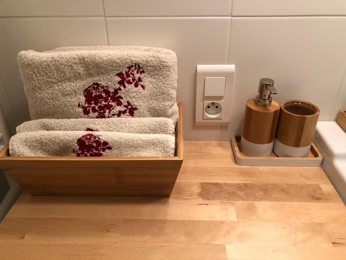 Mabelle Reve B&B Saint-Pierre-de-Cole Экстерьер фото